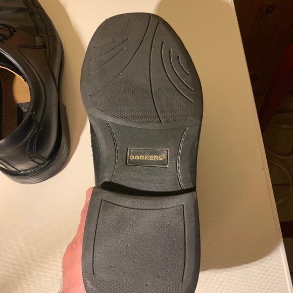 Mens 9.5 Dockers Leather Shoes - Picture 5 of 6